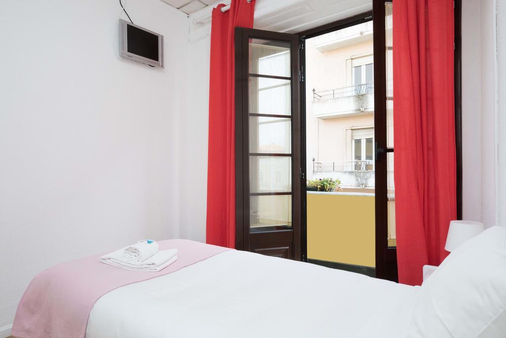 Peters Guesthouse Aveiro Exterior photo